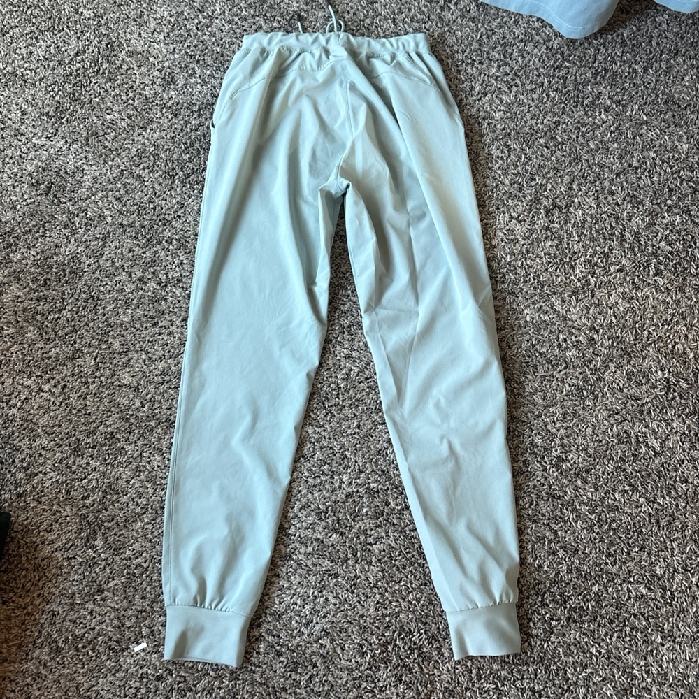 Under Armour women XS Light Sage Joggers - Drawstring Casual Sweatpants